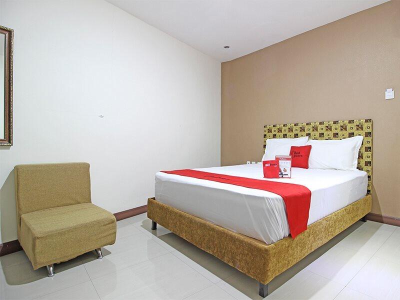 Hotel RedDoorz near UNS Solo Zewnętrze zdjęcie