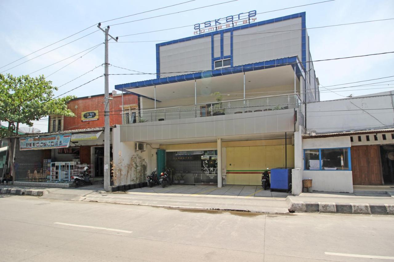 Hotel RedDoorz near UNS Solo Zewnętrze zdjęcie